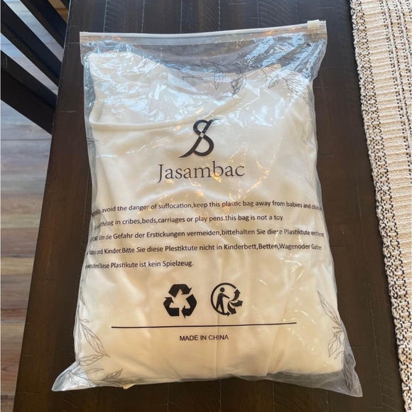 Brand New White Bodycon Dress - Picture 6 of 6